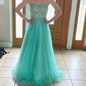 Prom/sweet 16 dress.